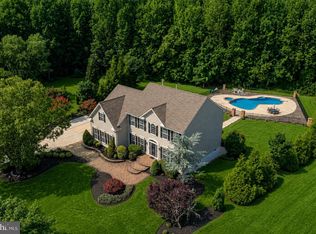 25 Fawn Hollow Ln, Mullica Hill, NJ 08062