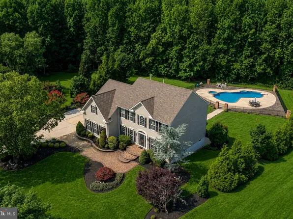 25 Fawn Hollow Ln, Mullica Hill, NJ 08062