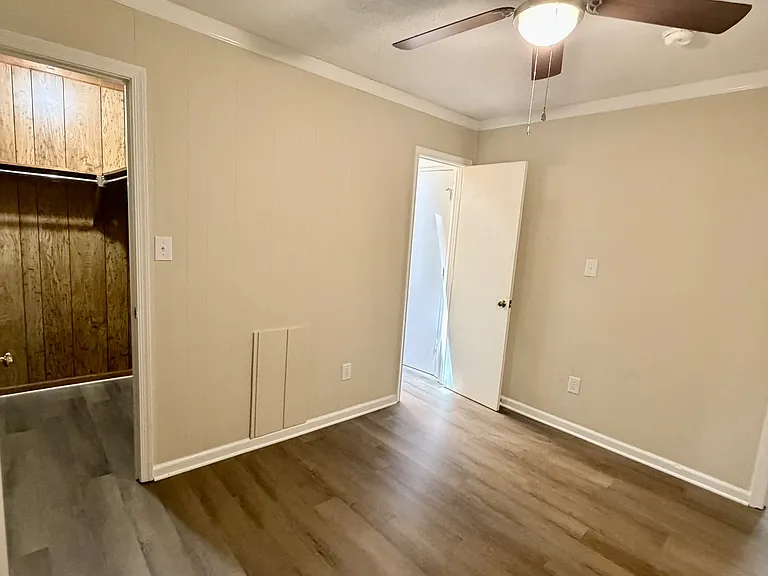 2267 Waterlick Rd #B — Photo 12