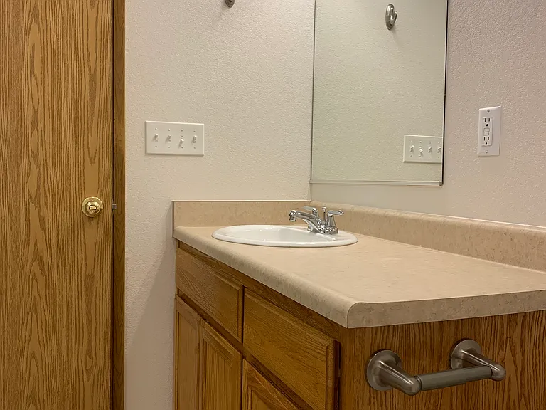 436 Holbrook Ln #C — Photo 18