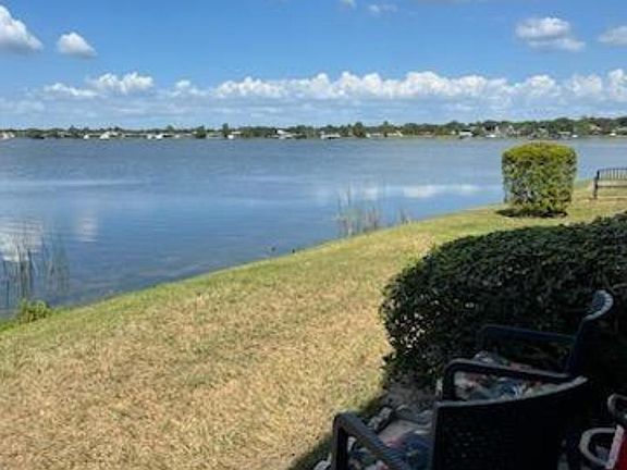 3rd image of 10150 Seminole Island Dr