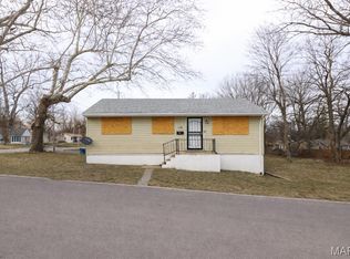 6300 Evergreen Blvd, Saint Louis, MO 63134