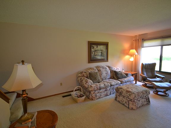 4th image of 4280 Parkview Ct #4280
