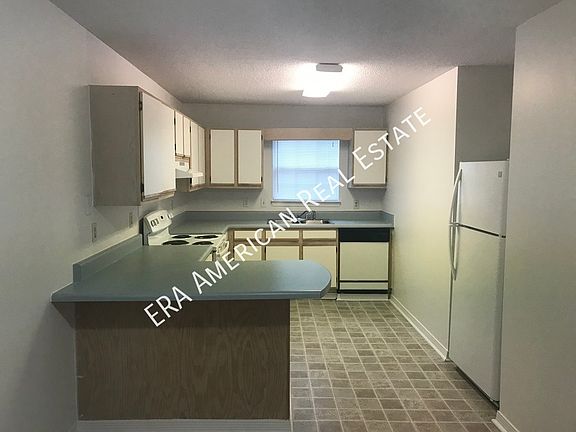 3rd image of 2810 Bradford Pl