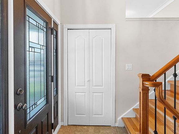 3rd image of 6246 Glengate St