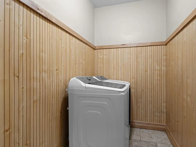 2612 Eastview Dr — Photo 18