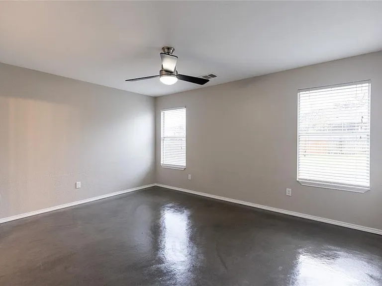 1701 Golden Sunrise Ln — Photo 9