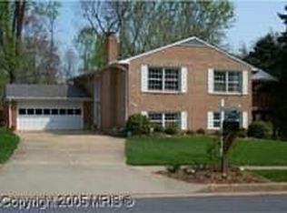 2807 Elsmore St, Fairfax, VA 22031