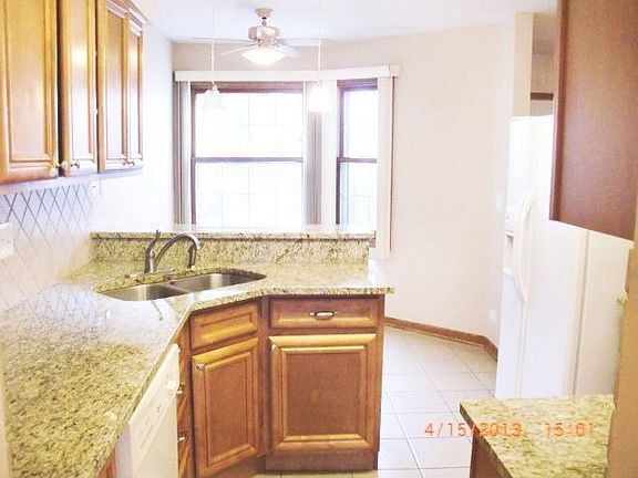 5th image of 3058 N Daniels Ct