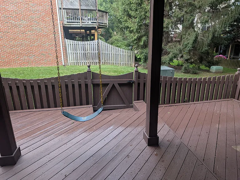 11908 Matthews Ct — Photo 29