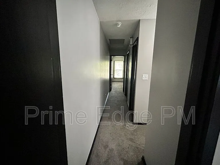 1841 Ridgehaven Ct #4 — Photo 9