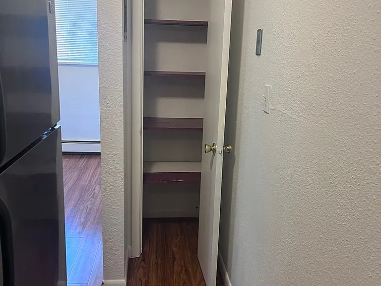 920 James Court — Photo 8