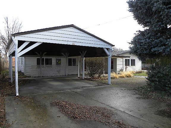2nd image of 1633 Sturm Ave