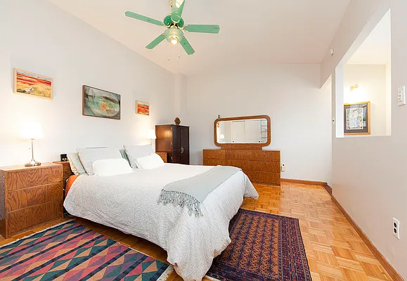 Sold by The Bedford Hill Group | media 8