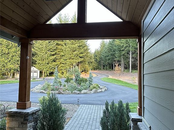 3rd image of 17205 NE Yacolt Mountain Road