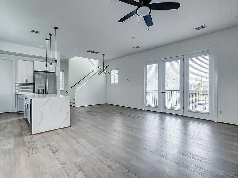 2407 Anita St #B — Photo 18