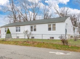 89 Monroe Ave, Victory Gardens, NJ