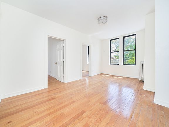 3rd image of 502 W 139th St APT 22