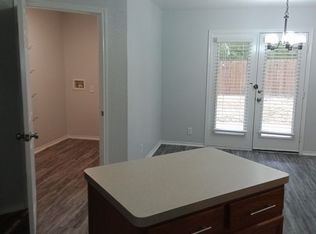 207 Hallie Cv, San Antonio, TX 78227