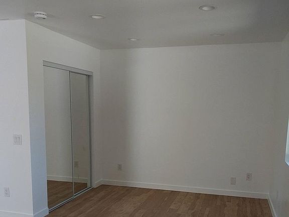 Alcove, closet