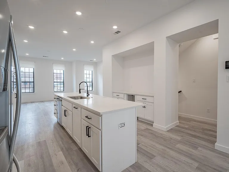 4808 San Jacinto St #101 — Photo 6