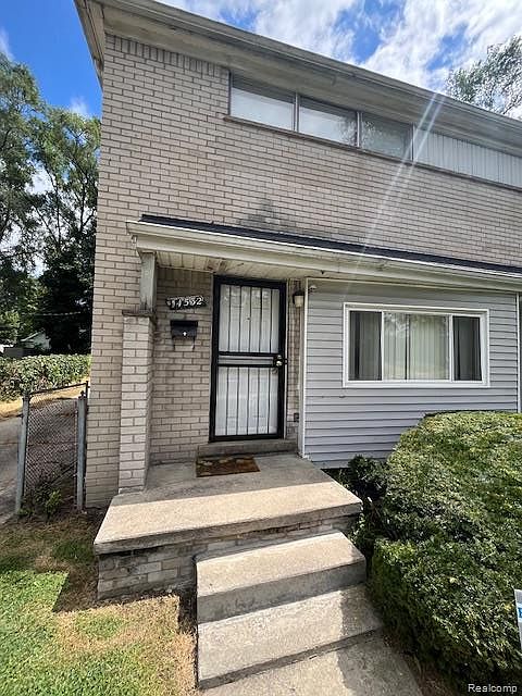 1st image of 14532 Evergreen Rd