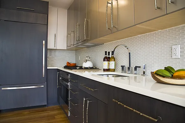 Sold by aptsandlofts.com | media 24