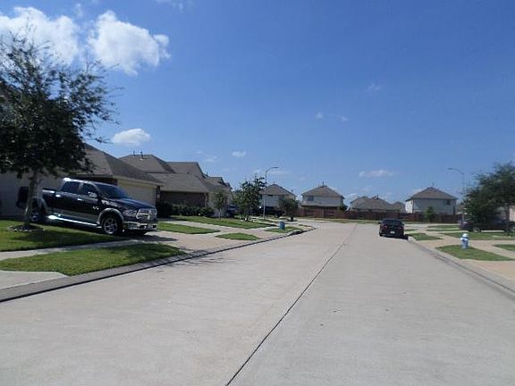 5th image of 2815 Davenridge Ln