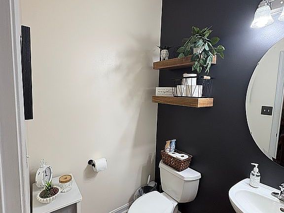 4th image of 363 Bruaw Dr
