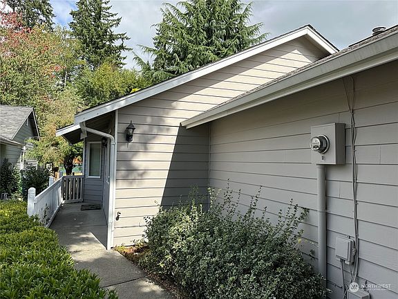 2nd image of 17832 27th Avenue NE