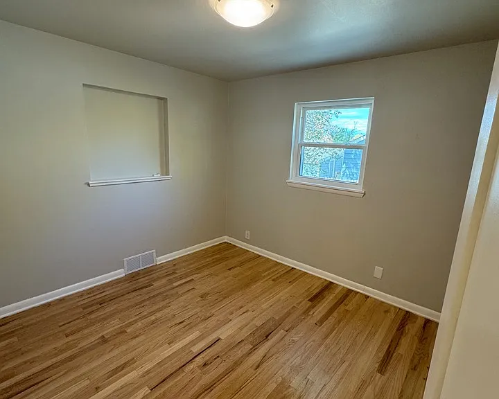 1559 S Quivas St — Photo 11