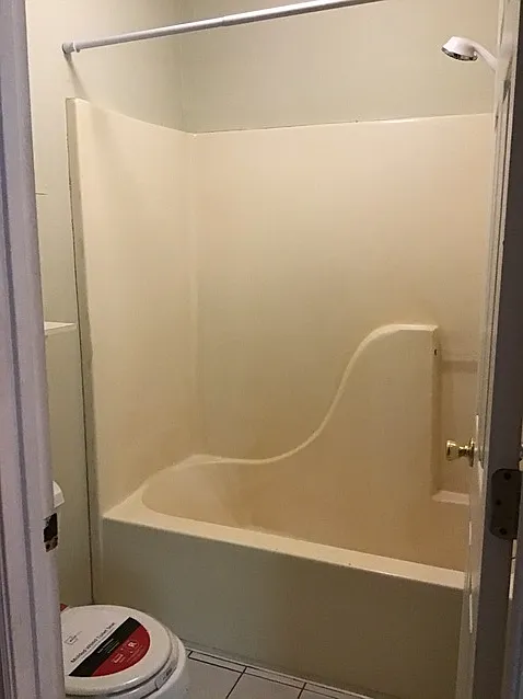 907 Canyon Court - 1 — Photo 3