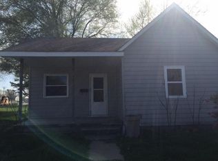 507 W Jackson St, Windsor, MO 65360