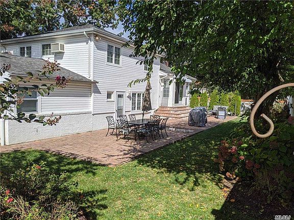 2nd image of 106 Sunrise Dr