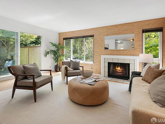 5th image of 614 Clarendon Ave
