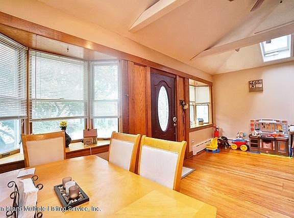 5th image of 15 Bayard St