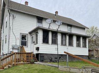 52 Linnell St, Moosup, CT 06354