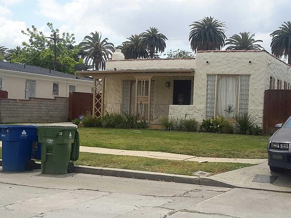 4th image of 2622 W 75th St