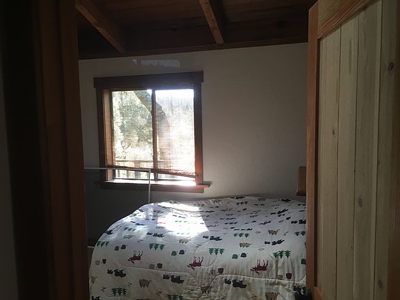 3rd image of 15587 Bittner Rd