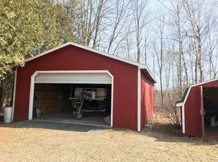 16472 Main Island Dr, Barryton, MI 49305
