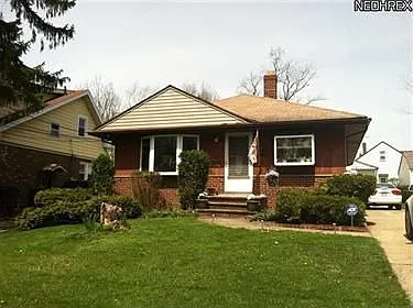 13709 Dressler Ave photo 1