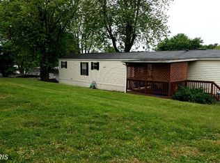 11346 Lakeside Drive, Hagerstown, MD 21740