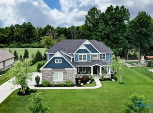 3952 Timber Valley Dr, Maumee, OH 43537