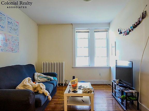 4th image of 316 Saint Paul St #12