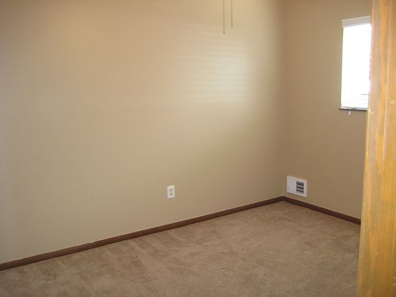 2nd bedroom/office