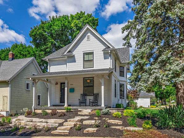 316 South Ave, Saint Charles, IL 60174