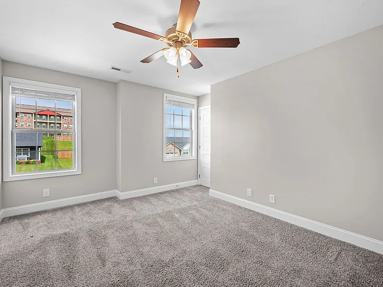 839 Lillian Grace Dr — Photo 20