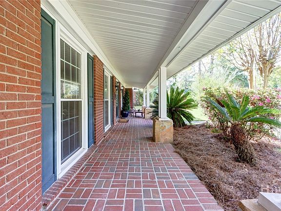 3rd image of 13104 Largo Drive