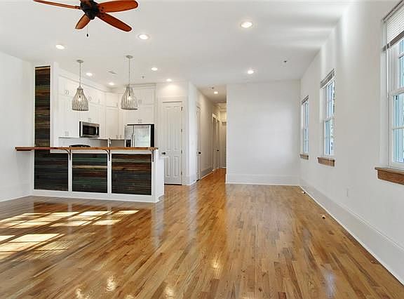 2nd image of 1023 Louisiana Ave APT 5