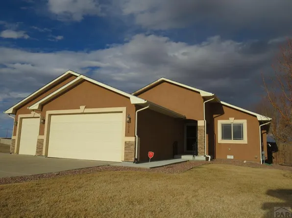 5924 Harper Ln, Pueblo, CO 81008